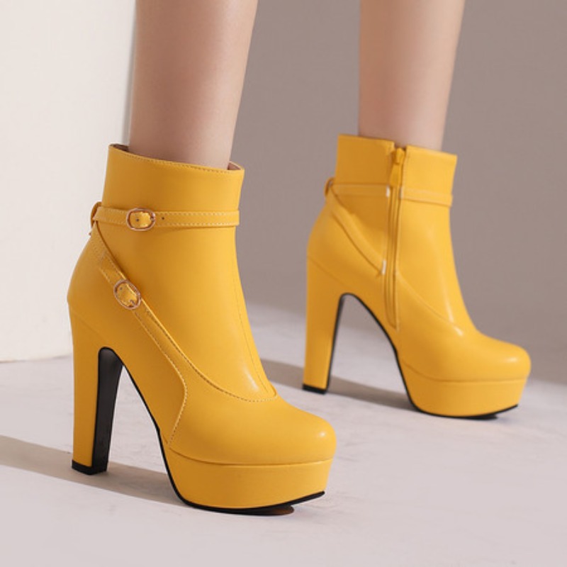 Ethnic And Fashion - Moda Platform Botları Kadın Seksi Perçinli