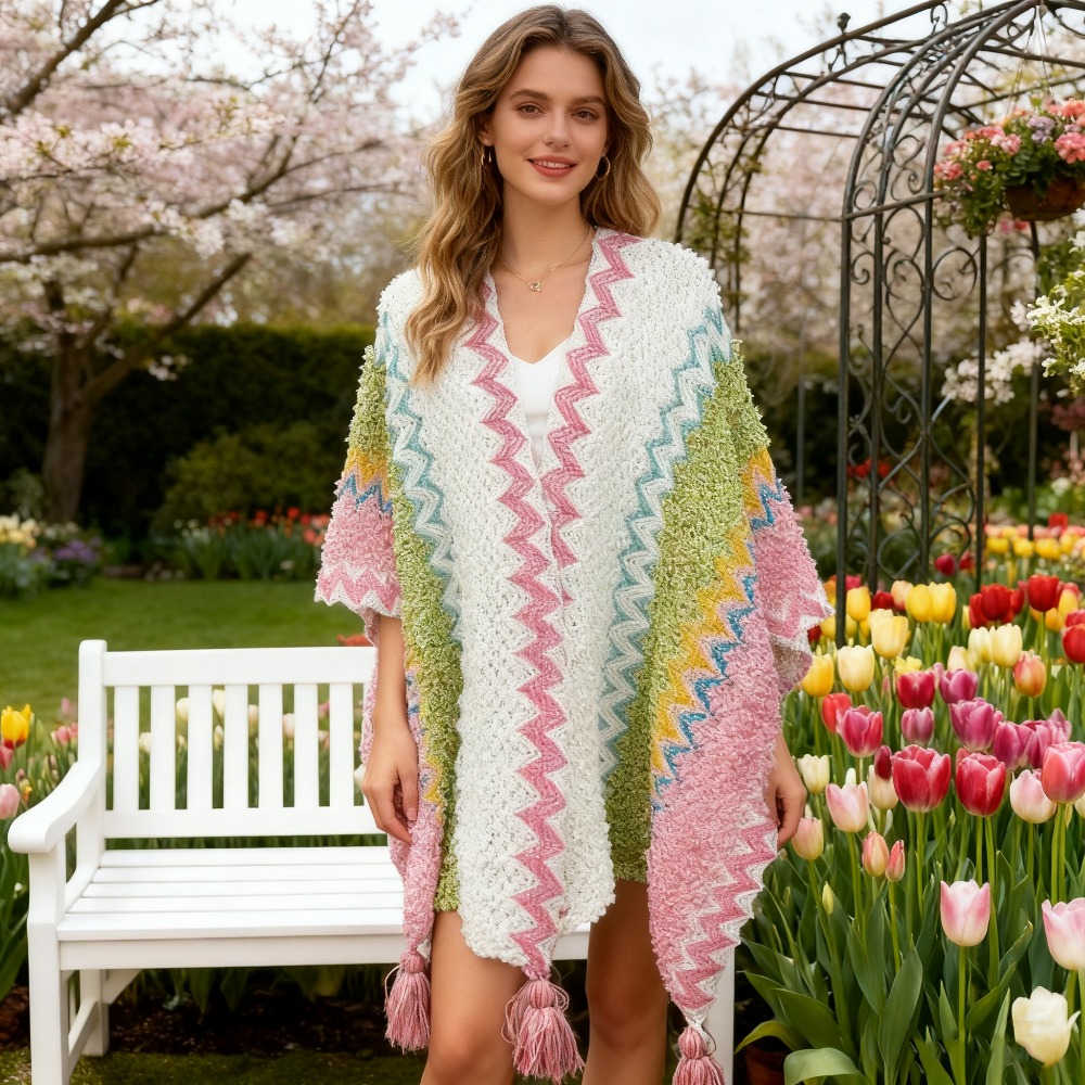Go Ethnic Fashion - Etnik tarzda pelerin, kış seyahatlerinde olmazsa