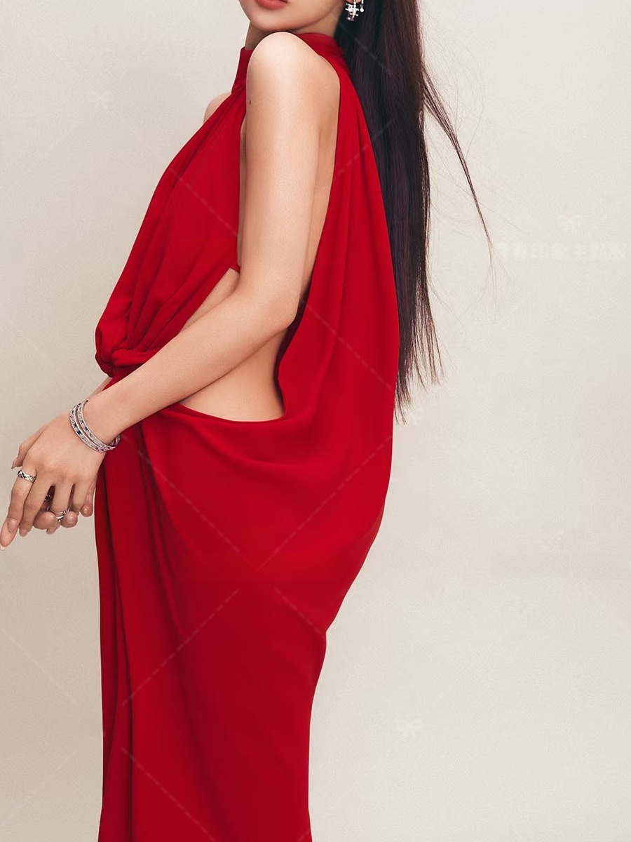 Kırmızı Portre Fotoğrafçılığı  - Ethnic Fashion Photography incelemesi ve fiyatı